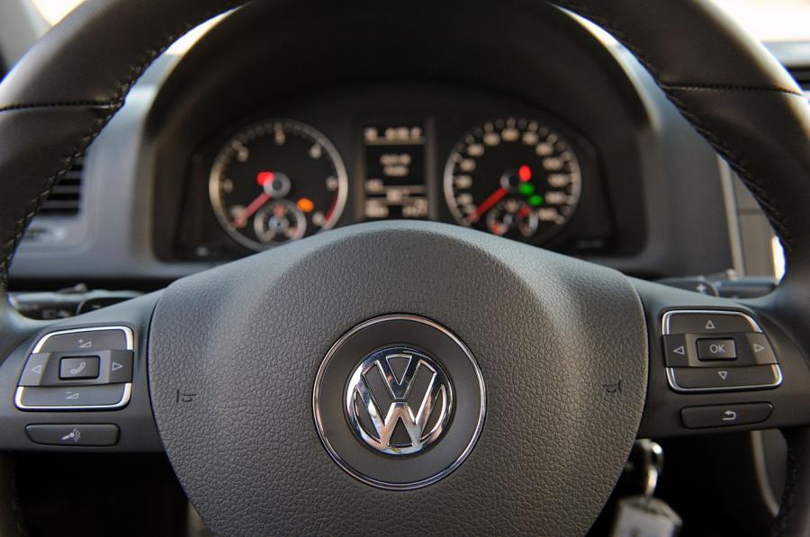  Volkswagen Jetta TDi Street Cup Edition 2010 года  (фото 13 из 41)